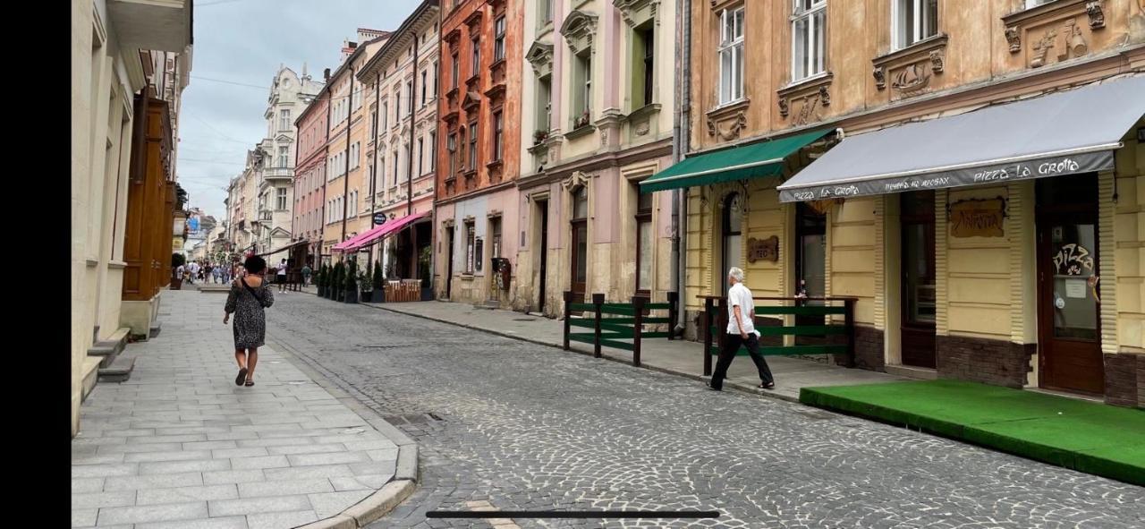 Вірменська 8 Lviv Kültér fotó
